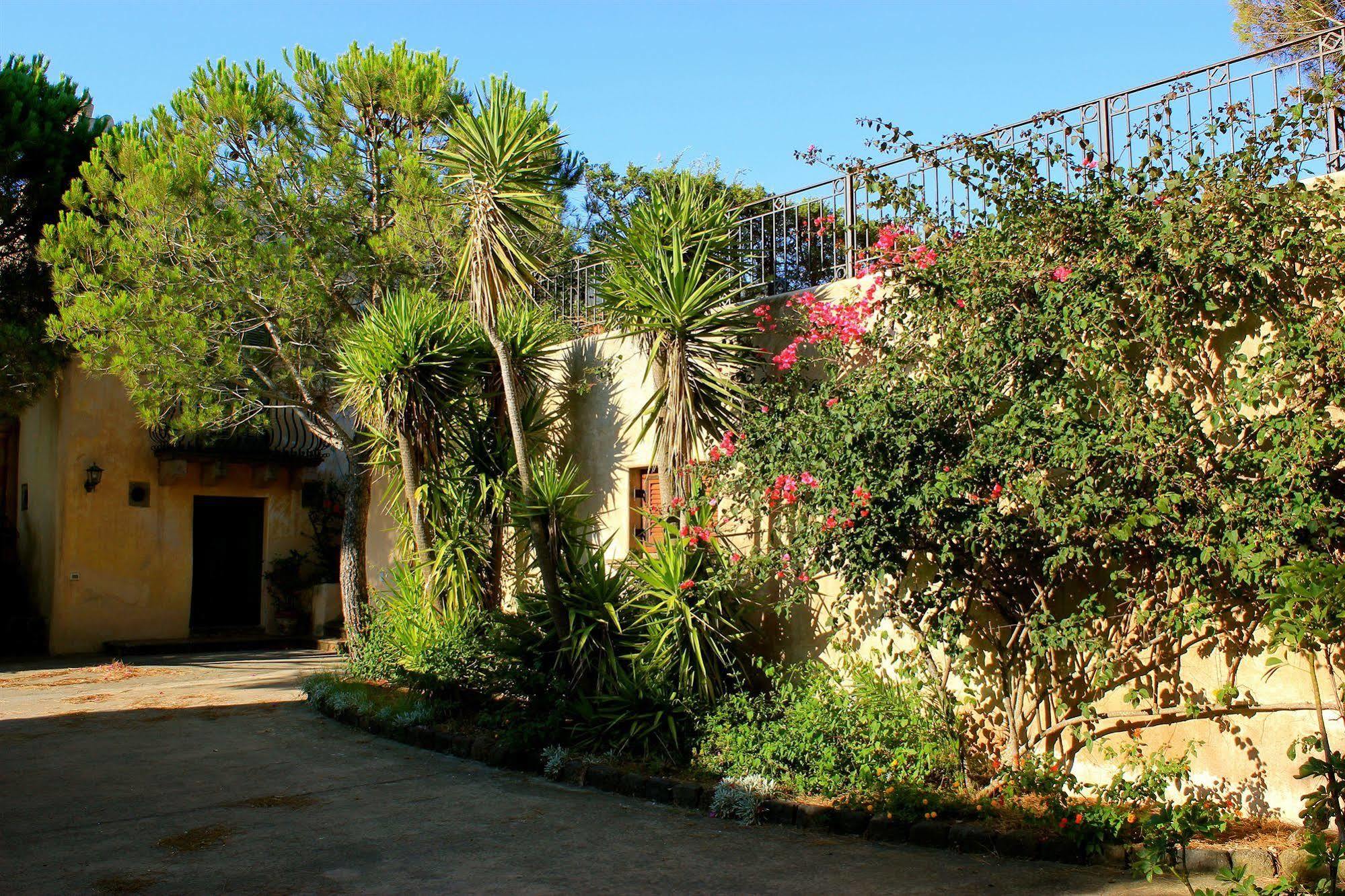 Le Mànnare Case Vacanze di Metopa srl Piano Conte Exterior foto